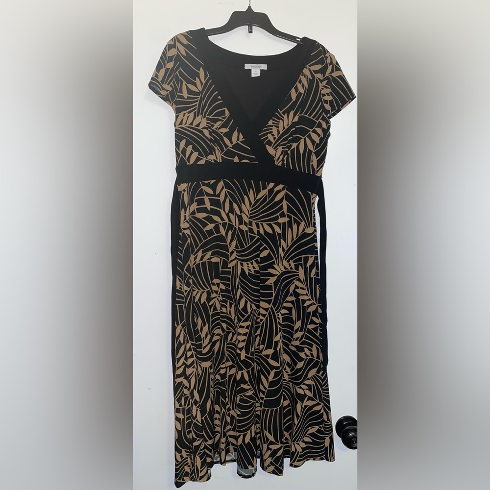 Dressbarn botanical leaf print dress